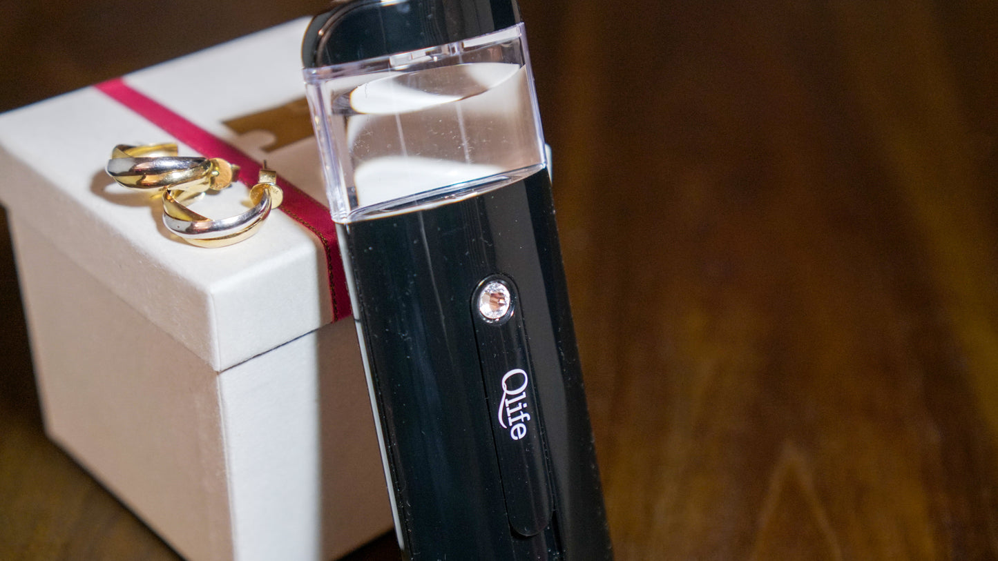 ELW-QMIST BLACK-BUNDLE-50 (2 boxes of 50 ppm water and 1 x Q-Mist Hydrogen Water Diffuser Black).Save $40. The price includes S&H